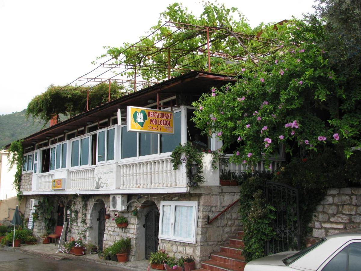 Apartments Pod Lozom With Seaview Petrovac Εξωτερικό φωτογραφία