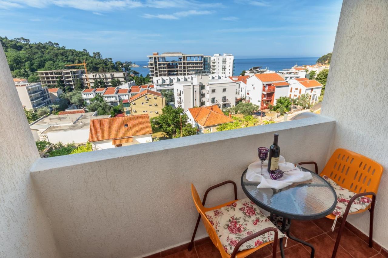 Apartments Pod Lozom With Seaview Petrovac Δωμάτιο φωτογραφία