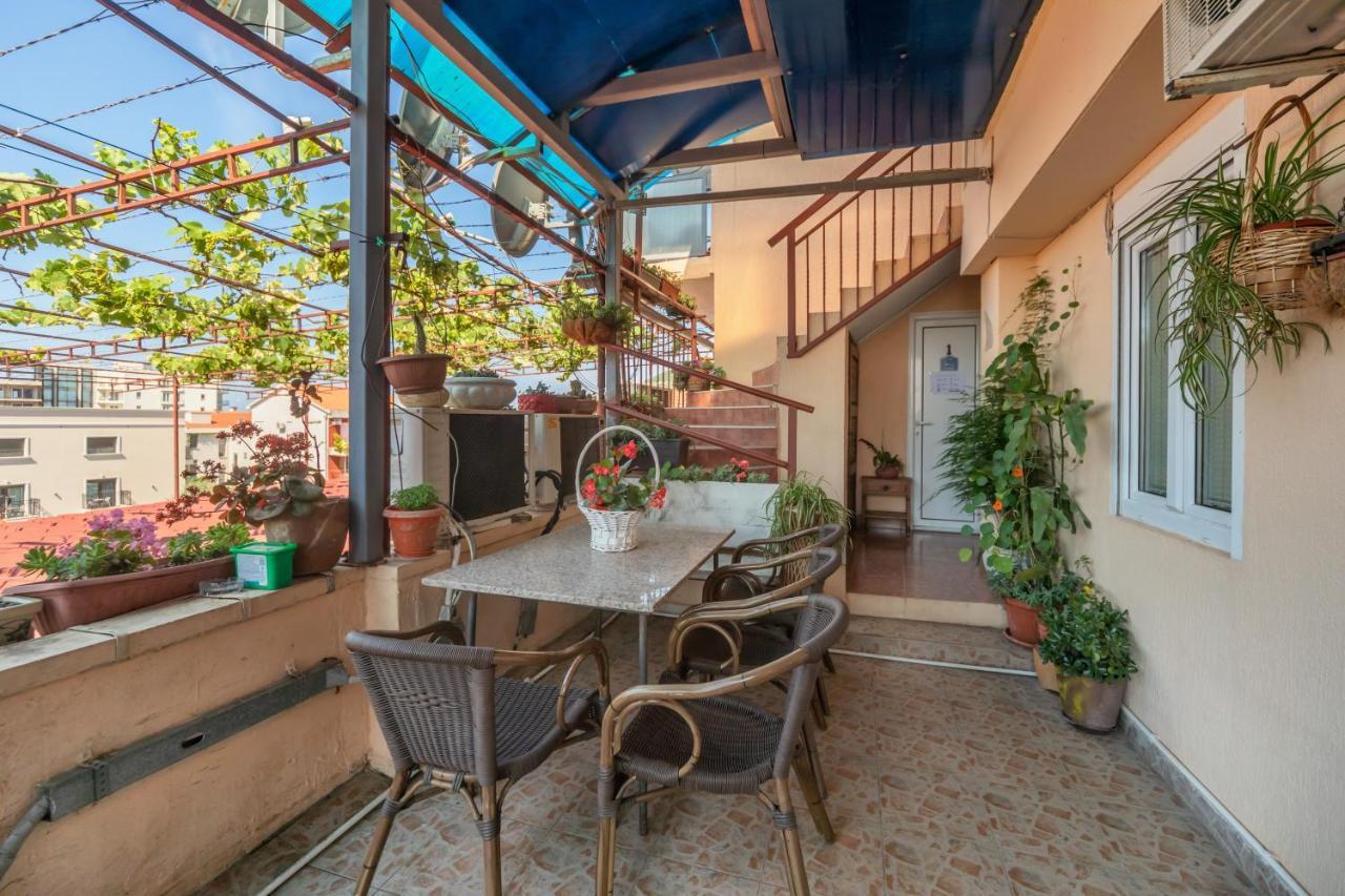 Apartments Pod Lozom With Seaview Petrovac Δωμάτιο φωτογραφία