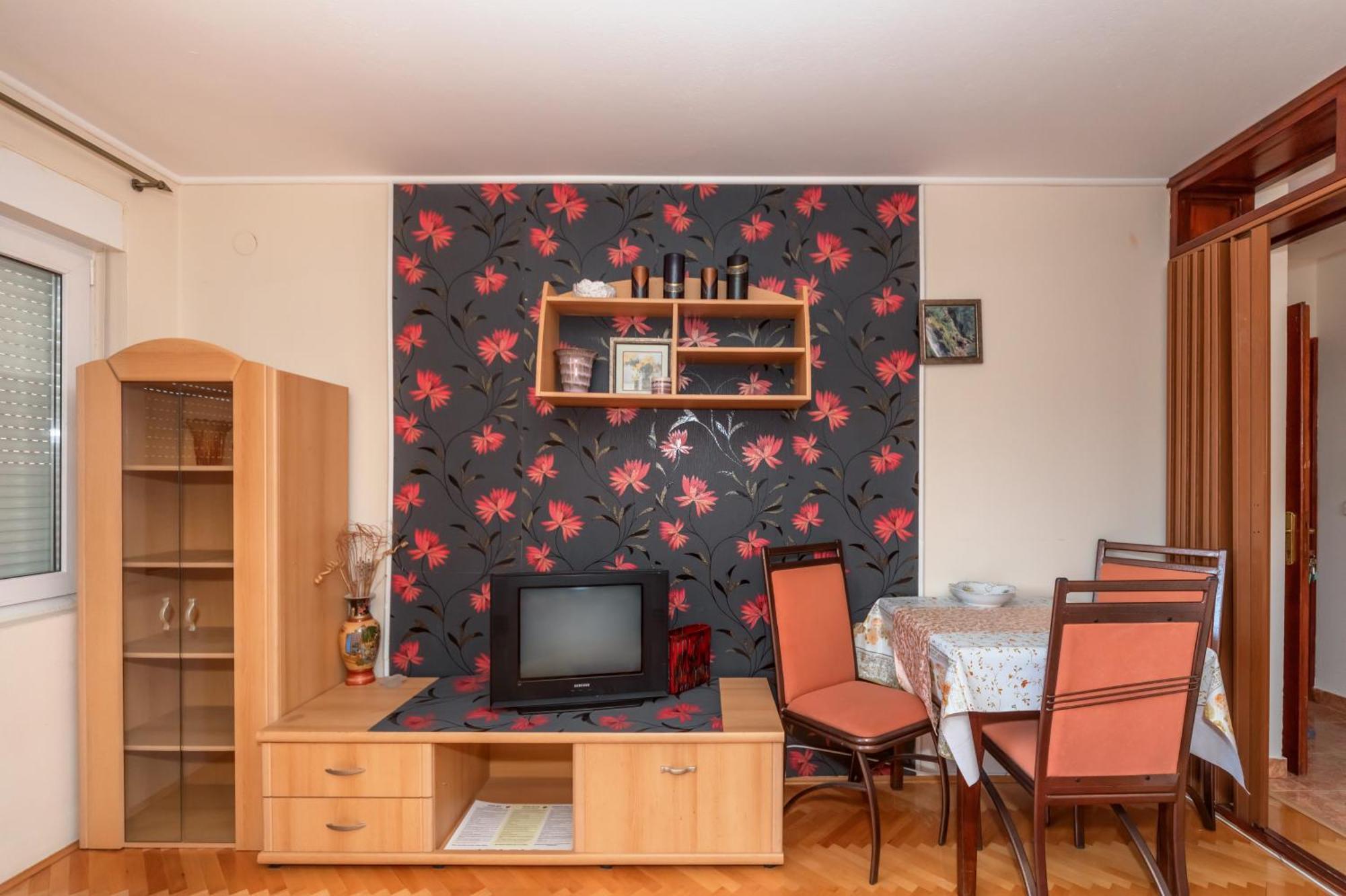 Apartments Pod Lozom With Seaview Petrovac Δωμάτιο φωτογραφία