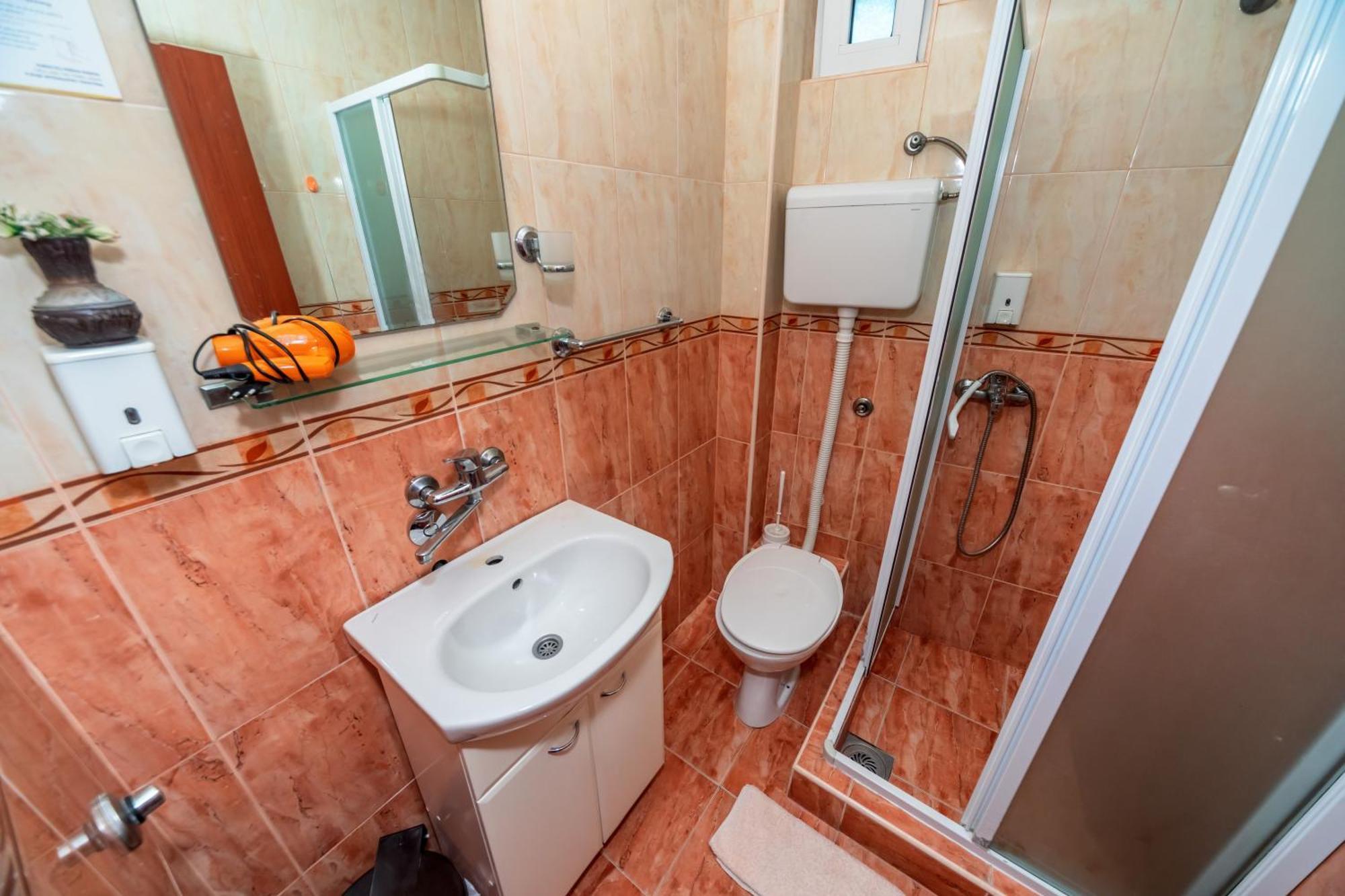 Apartments Pod Lozom With Seaview Petrovac Δωμάτιο φωτογραφία